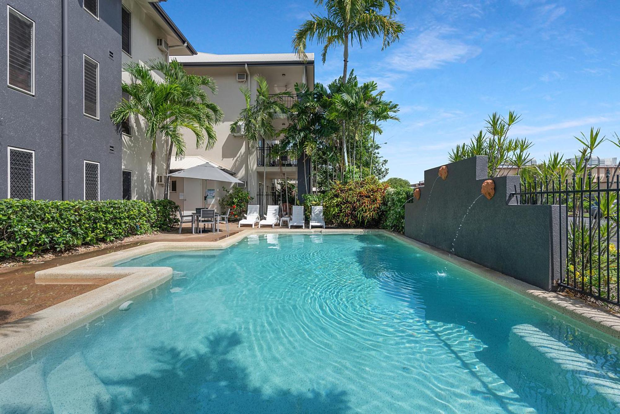 Bay Village Tropical Retreat&apartamentos Cairns Exterior foto
