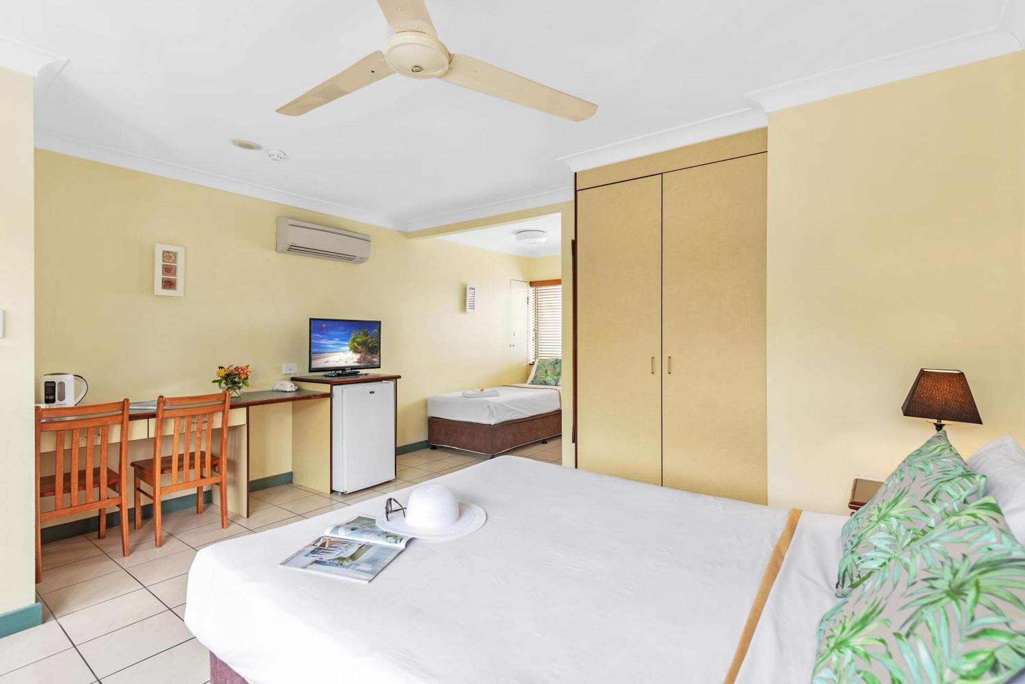 Bay Village Tropical Retreat&apartamentos Cairns Exterior foto