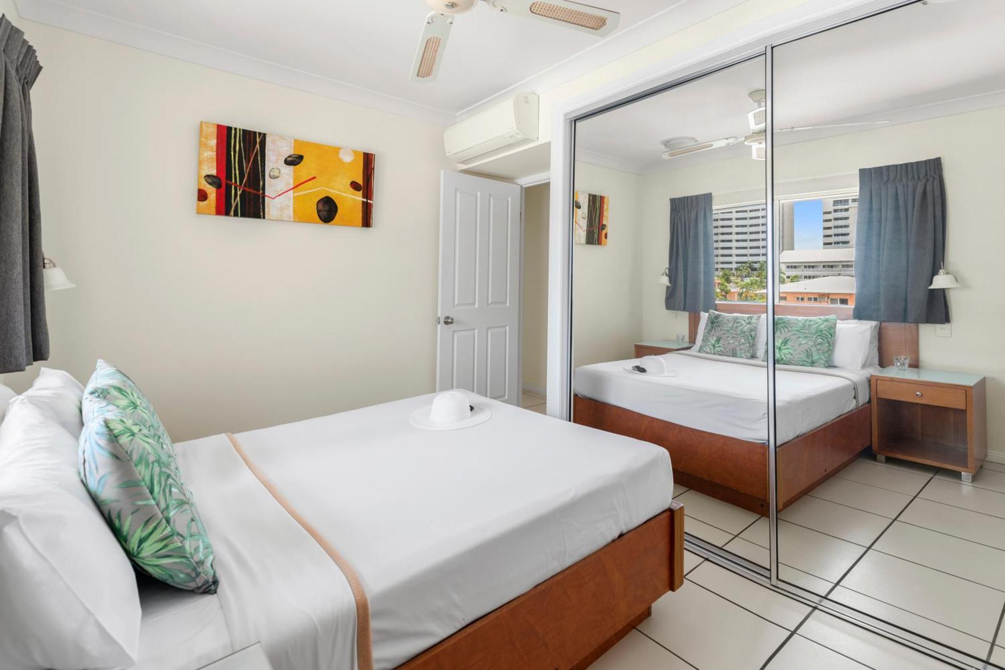 Bay Village Tropical Retreat&apartamentos Cairns Exterior foto